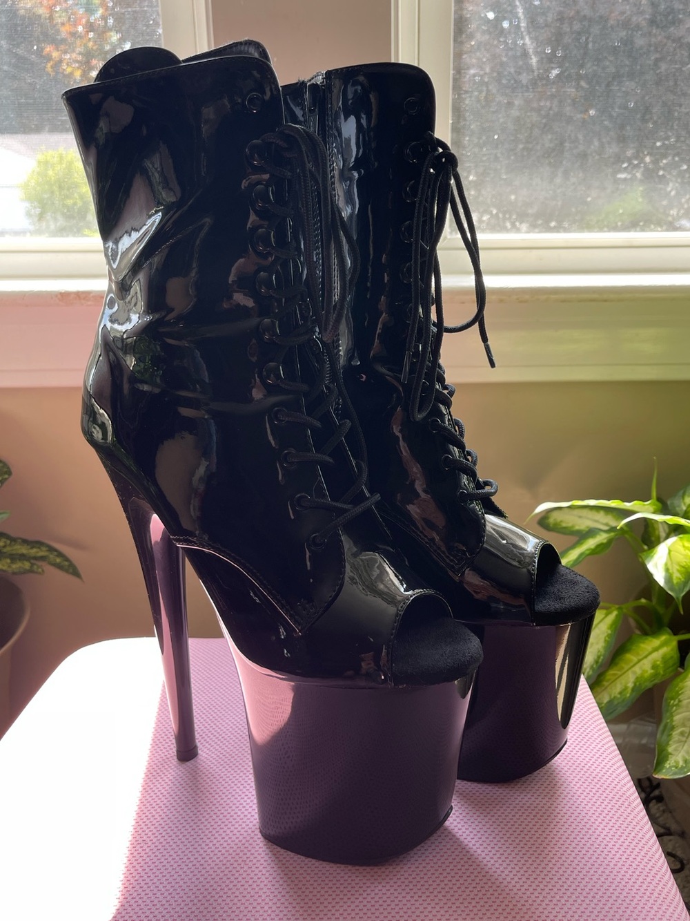 PLEASER Flamingo-1021 Black Patent Peep Toe Size 9